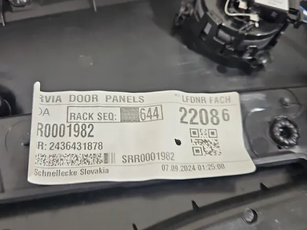 OEM 3P0867212 Rechter Achterdeurbekleding Skoda Superb IV image 8