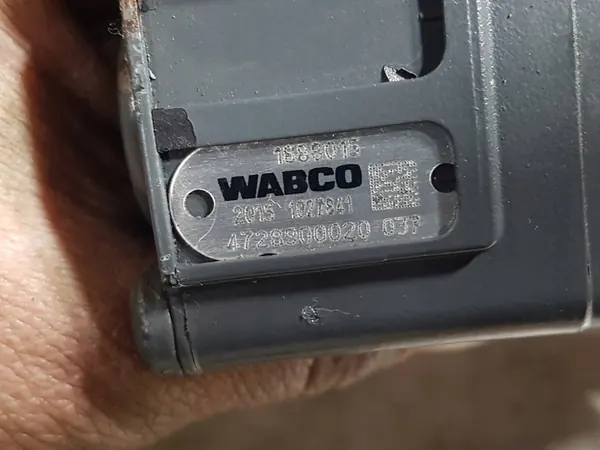 Vanne de contrôle de suspension ECAS DAF LF Euro 6 image 3