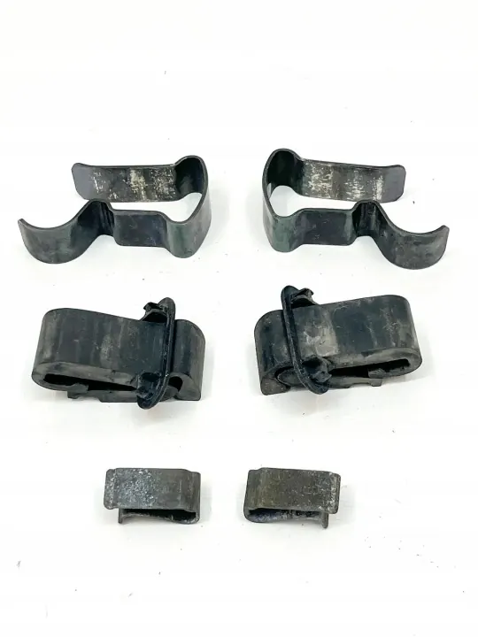 Mercedes Kühlerhalterung OEM A1235040246 image 6