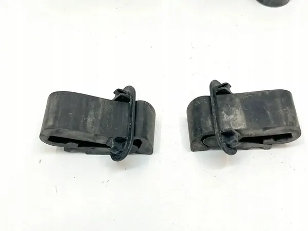 Mercedes Kühlerhalterung OEM A1235040246 image 8