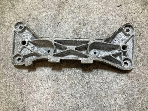 Vaihteiston kiinnike OEM 6859417 BMW 3 GT F34 2.0L image 3