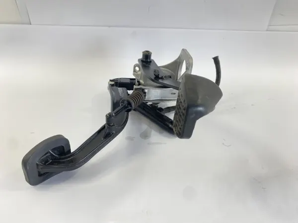 Kopplings- & Bromspedaler OEM 1292900119 Mercedes W124 image 3