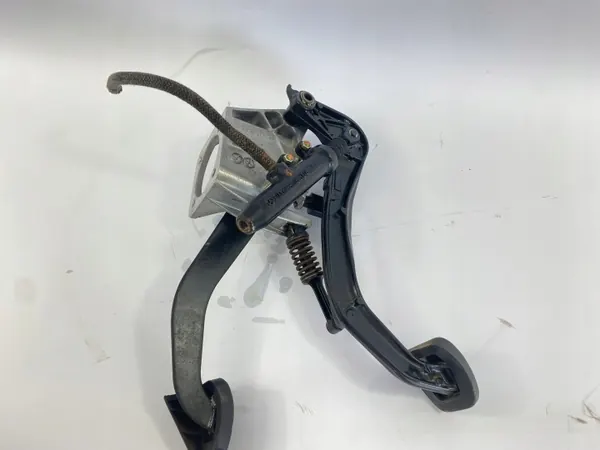 Kopplings- & Bromspedaler OEM 1292900119 Mercedes W124 image 7
