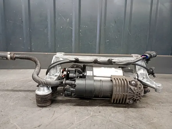 Compressore sospensione PORSCHE CAYENNE TOUAREG Q7 7P0698007E image 5