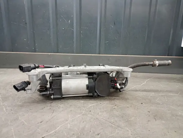 Compressore sospensione PORSCHE CAYENNE TOUAREG Q7 7P0698007E image 7