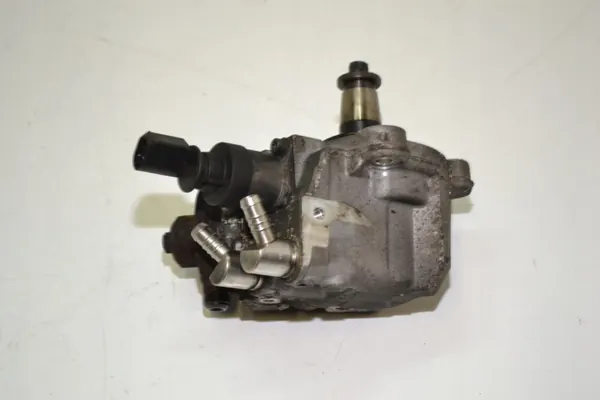 Bomba de injeção OEM 7807495-02 para BMW E60/E61 image 4