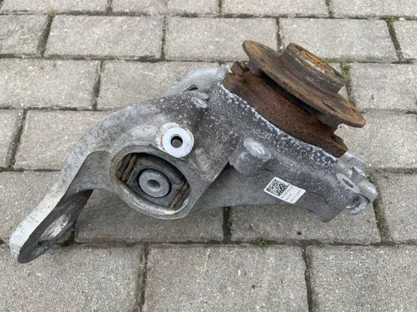 Audi A4/A5 Maza Rueda Trasera Derecha 8K0505432AH image 2