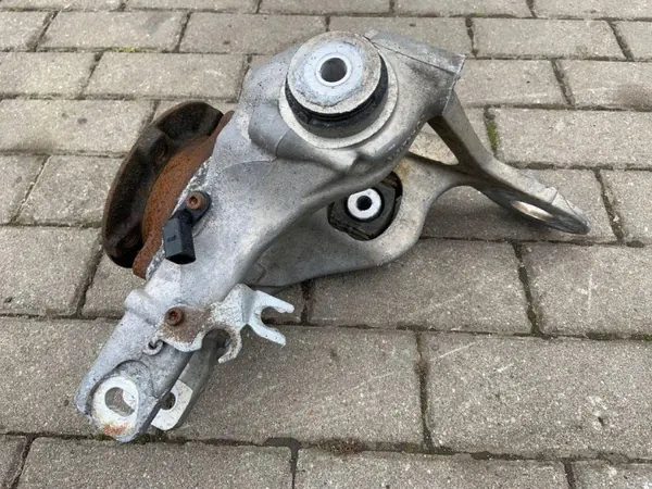 Audi A4/A5 Maza Rueda Trasera Derecha 8K0505432AH image 4