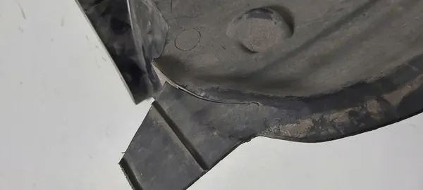 Front Right Wheel Arch Renault Kangoo II 8200436720 image 3