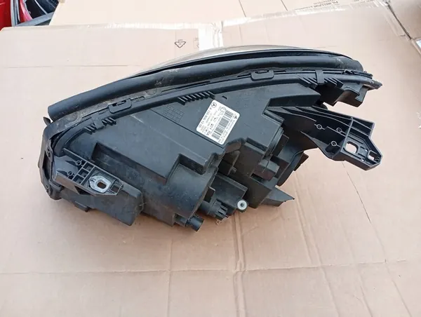 Voorlamp Mercedes GLA 156 image 6