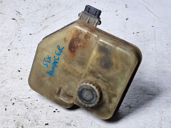 Remvloeistofreservoir Jaguar XJS 75-96 OEM JaguarXJS75ZbiornikPlynuHamulcowego5.3 image 2