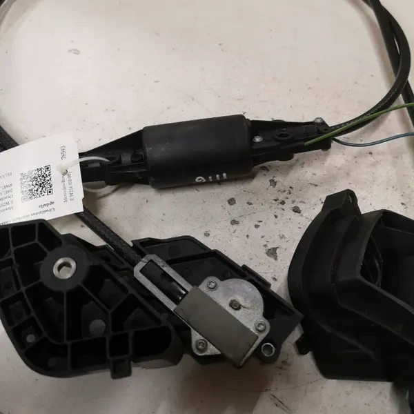 Mercedes-Benz E W211 zonwering motor OEM 0745650 image 3