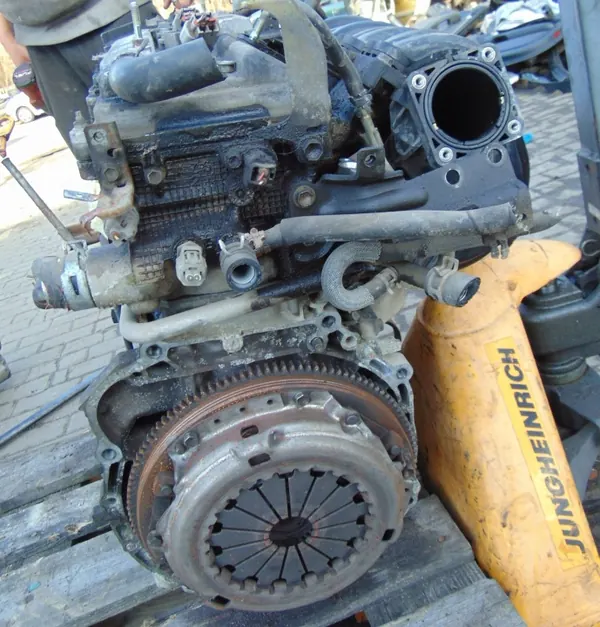 Toyota 1AZ-FSE Motor 2.0L 16V Benzine Gebruikt OEM image 3