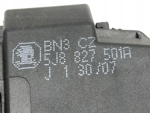 Baklås SKODA ROOMSTER Hatchback 5J8827501A 07-15 image 4