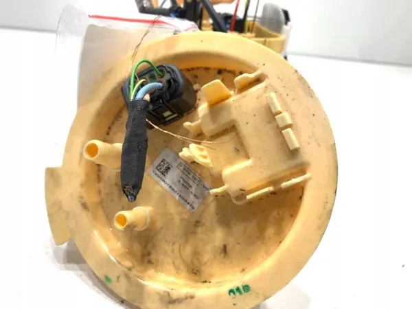 Polttoainepumppu OEM 7476107 BMW G31 2.0 190hv image 3