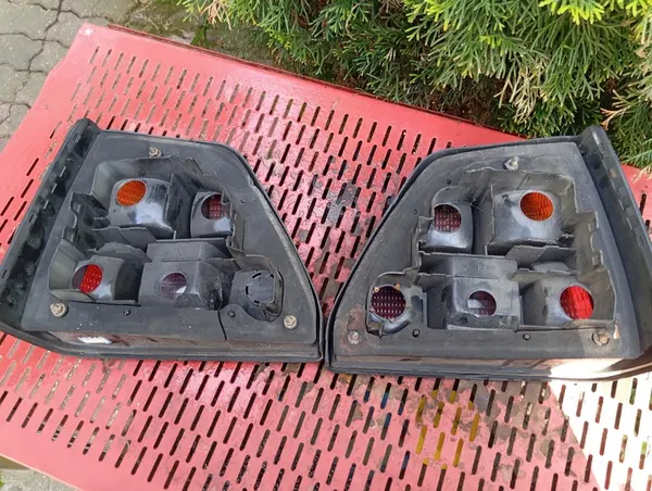 Bakljus Vänster Höger VW Golf 2 Hella image 2