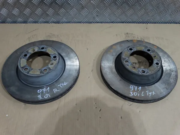 Jarrusatula taka-oikea OEM 971601602F Porsche Panamera image 4