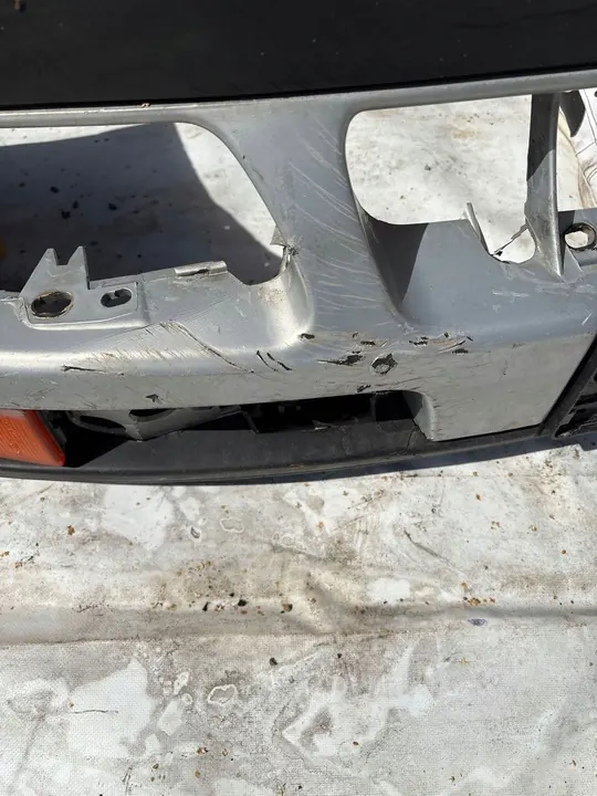 Paraurti anteriore Volkswagen Golf III image 4