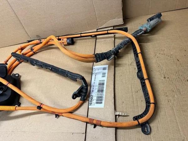 BMW 5A144C0 Latauskaapeli Pistoke - Käytetty OEM image 3