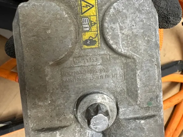 BMW 5A144C0 Latauskaapeli Pistoke - Käytetty OEM image 6