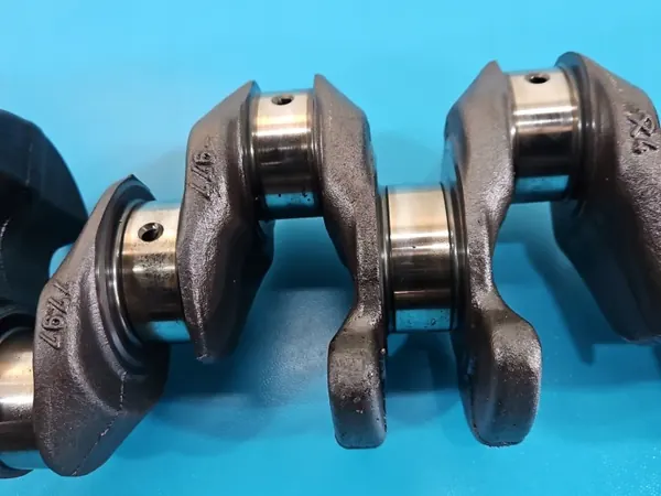 Virabrequim OEM 7797975 para BMW F30 2.0D N47D20C image 4