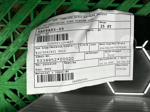 BMW 5 G60 Achterruit OEM 5A08A93 Linkerkant getint image 4