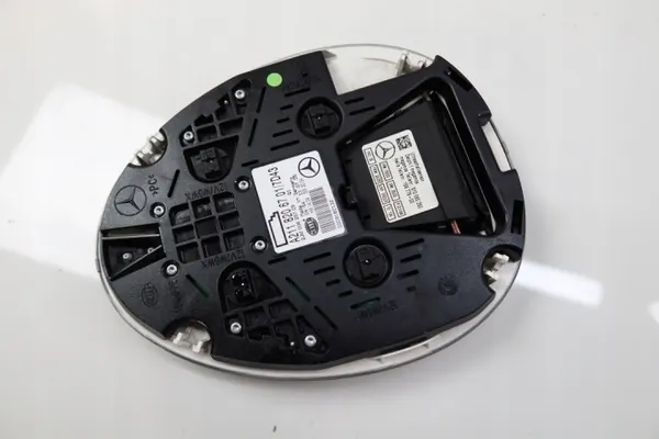Mercedes W211 Innenraumlicht-Panel OEM 2118206701 image 3