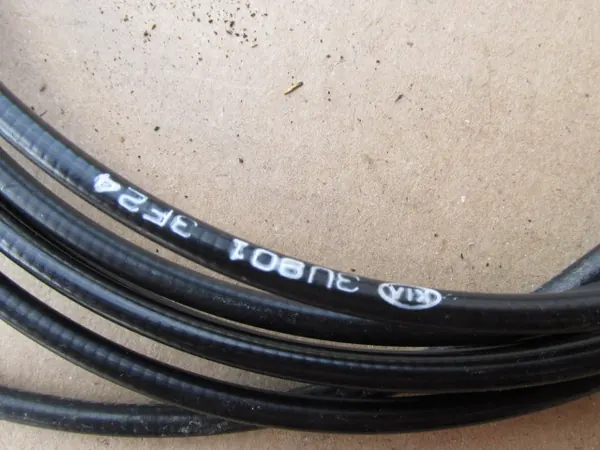 Cabo de abertura da tampa de combustível Kia Sportage III image 6