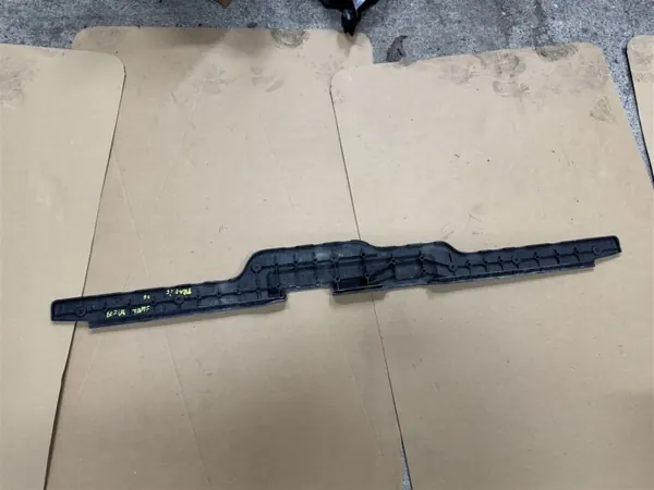 OEM 849214620R Cache Serrure Arrière pour Renault Trafic image 4