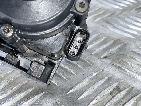 Vattencirkulationspump Audi A4 Allroad B8 2012 8K0819342J image 3