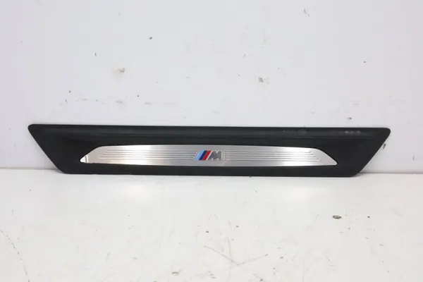 BMW OEM 8051037MWGK Faixa de Proteção de Soleira M-Package image 6