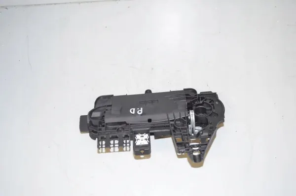 BMW 5A0C432 Bakre höger dörrhandtag - Begagnad OEM image 4