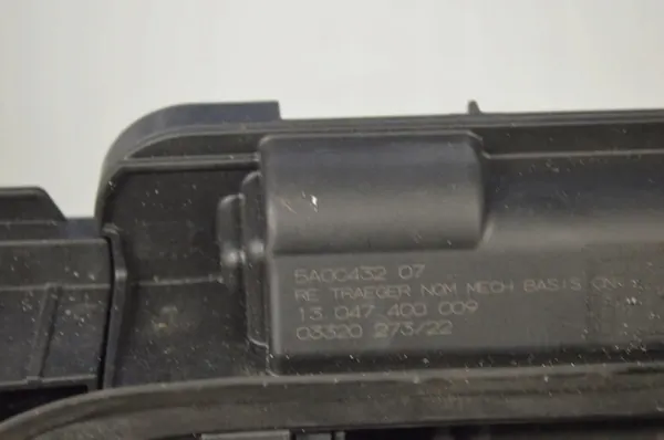BMW 5A0C432 Bakre höger dörrhandtag - Begagnad OEM image 5