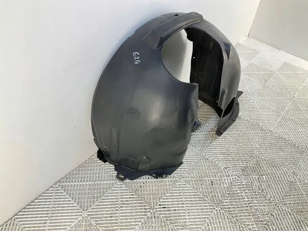 Etupyörän kaari Audi A3 S3 8V 2015 8V0821171J image 3