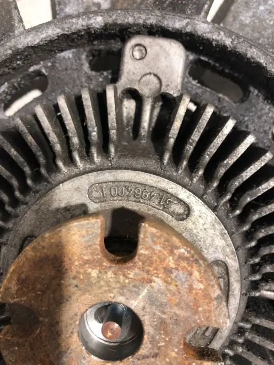 Mercedes-Benz Ventilatorviskeus OEM 1162000822 Gebruikt image 4