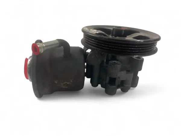 Direction assistée Toyota Yaris OEM 4431052011 Occasion image 8
