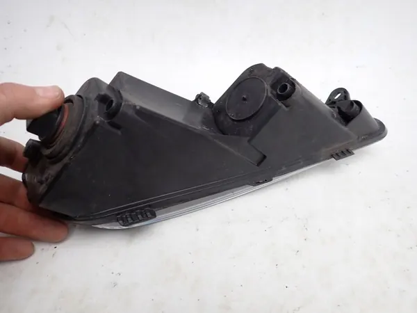 VW PASSAT B7 10- Farol de Neblina Halógeno Direito image 3