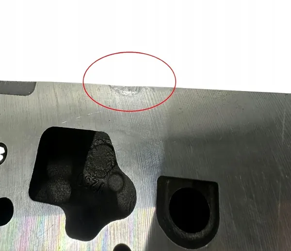 Motor Cilinderkop 2.0 TDI 04L103064E image 9