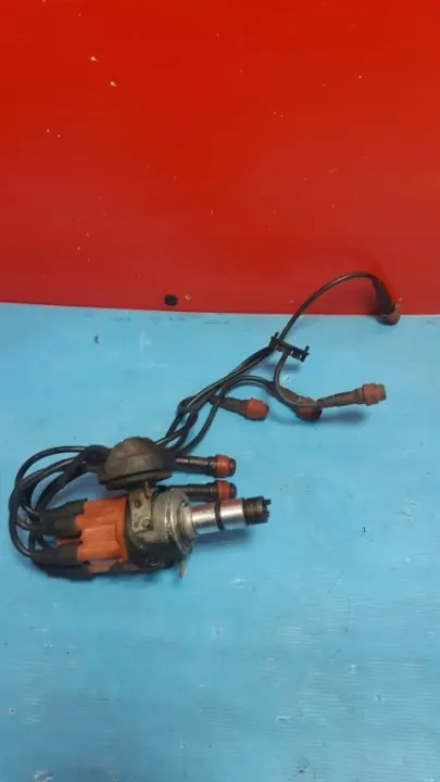 Mercedes W123 Ontstekingsspoel OEM 0237007004 image 2