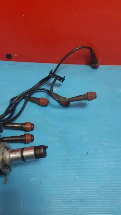 Mercedes W123 Ontstekingsspoel OEM 0237007004 image 3