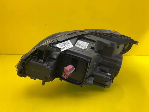 Rechter koplamp Mercedes-Benz B W246 A2468200239 image 4