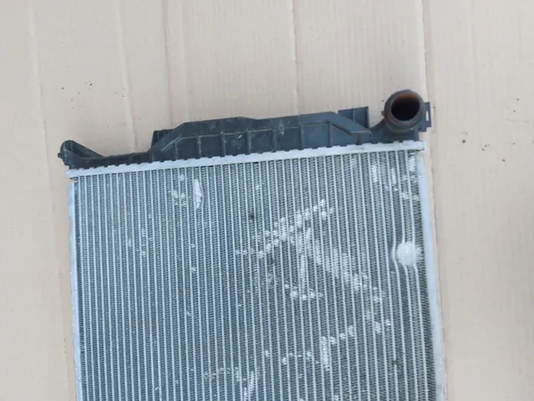 Radiador de agua Audi A6 C5 2.4 Nissens image 3