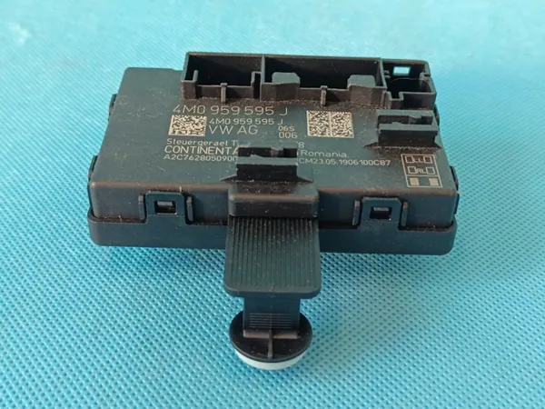 Módulo porta traseira direita Audi Q8 e-tron 55 Quattro 4M0959595J image 3