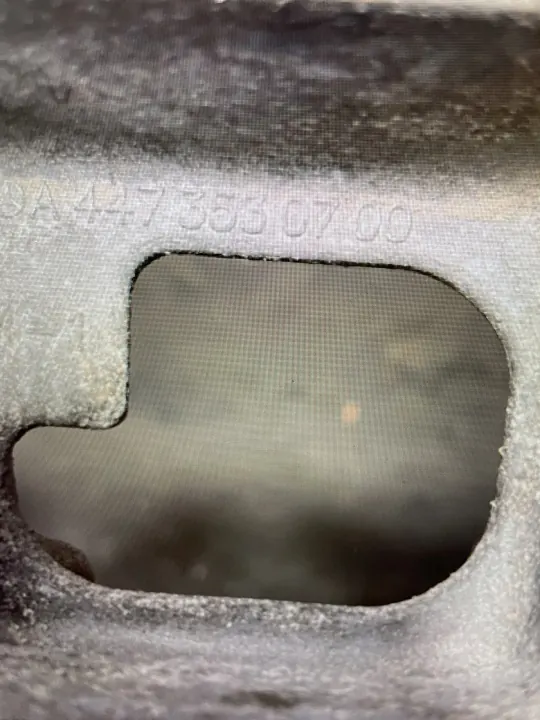 Mercedes V-Class Taka-akselin Diff-tuki OEM A4473530700 image 4
