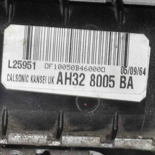 Land Rover jäähdytysosat OEM AH329L440AB AH328005BA image 5