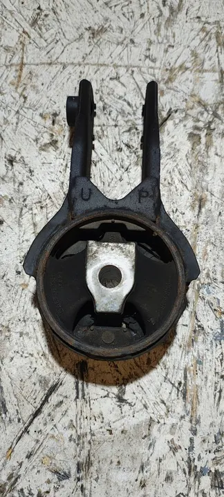 MAZDA CX3 1.5 SKYACTIV-D Engine Mount Lower image 2