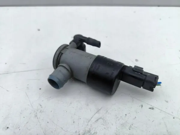 Nissan ruitenwisserspomp OEM 9825893480 voor Townstar image 2