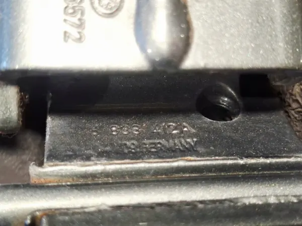 Dobradiça Porta Traseira Direita OEM 3C4833402D VW Passat B6 image 6