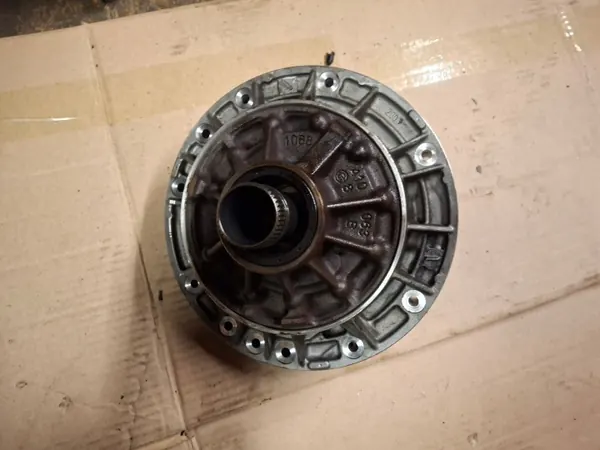 Pompe à huile Audi OE d'occasion OEM 00 pour 6HP19 image 2