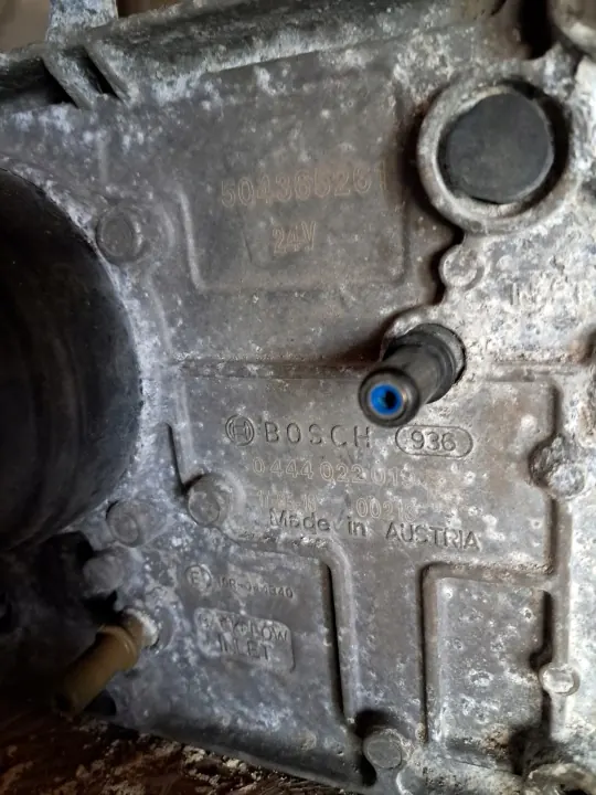Pompe AdBlue d'occasion OEM 504365261 Iveco image 7